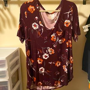 Large floral print tshirt
